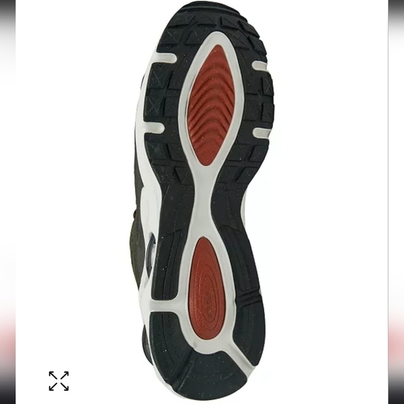 🆕️ NIKE Men's Air Max TW Casual Sneakers Olive - Picture 6 of 7